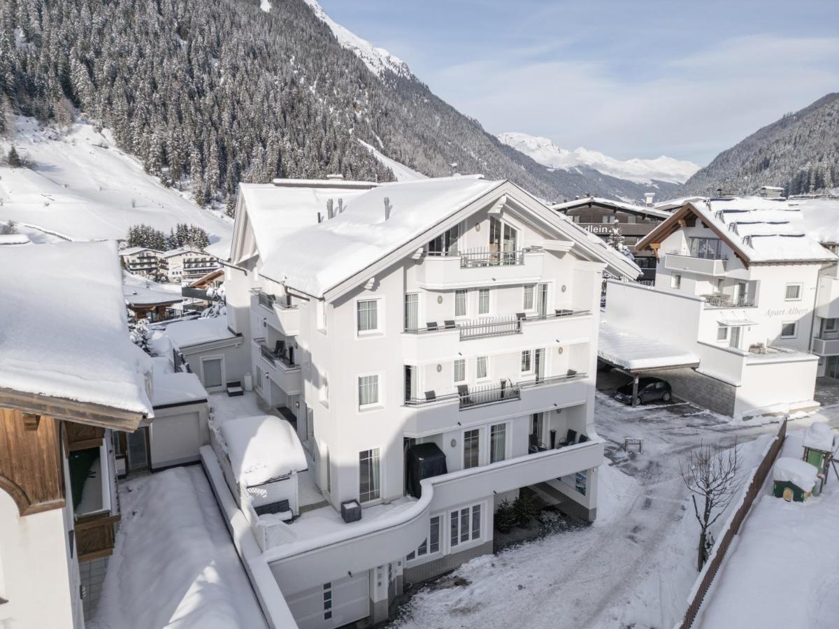 Petit Madlein Panzió Ischgl Kültér fotó